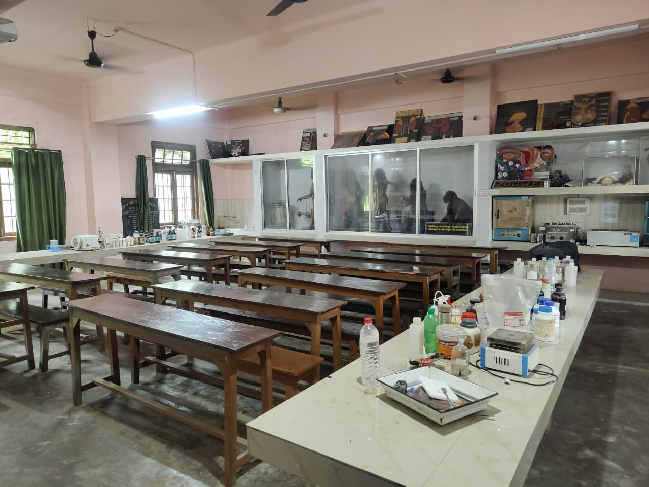 Zoology Lab